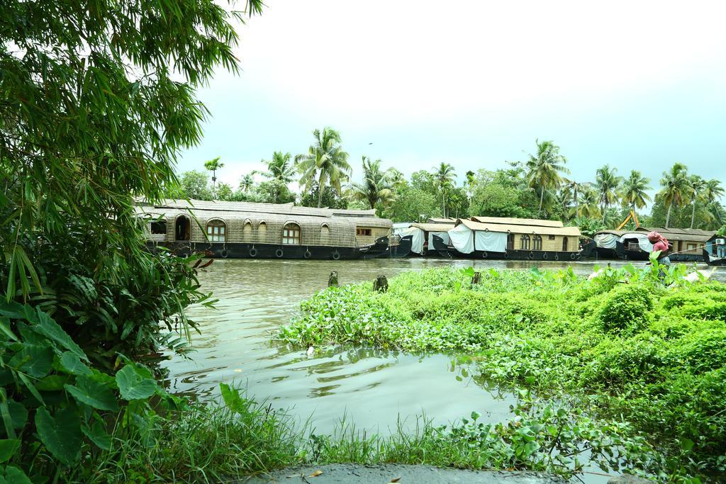 Alapatt Homestay Alappuzha Eksteriør bilde